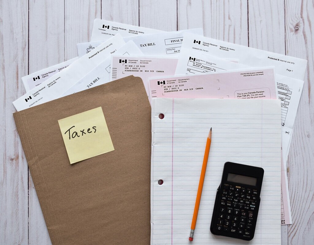 File Folder With Paperwork To Prepare Yearly Annua 2025 03 12 21 27 14 Utc 1024x800